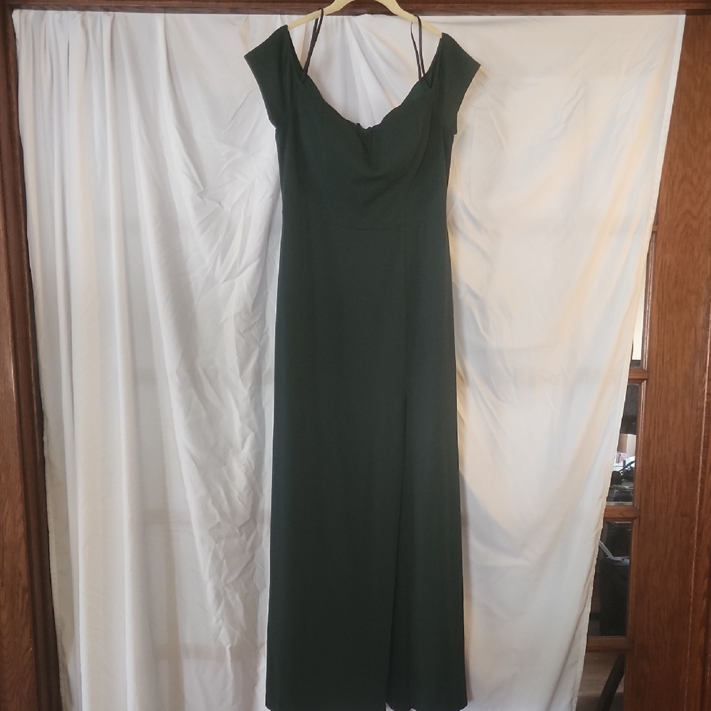 Windsor Dark Green Prom Dress